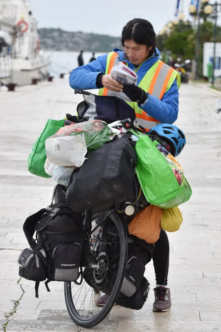 Jacky Chan u &Scaron;ibeniku: Biciklom pro&scaron;ao 40 tisuća kilometara i stigao do Hrvatske, no ne namjerava stati