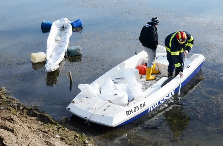 Sisak: Konzerviranje rimskog čamca starog 2000 godina nađenog u rijeci Kupi