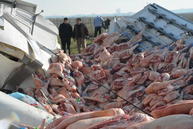 Vozač je prevezen u bolnicu, a očevid je u tijeku.