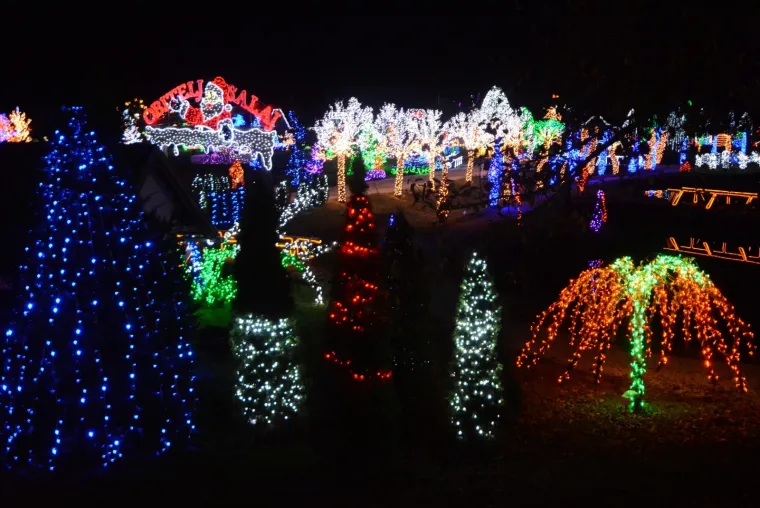 BOŽIĆNA PRIČA OBITELJI SALAJ BOLJA JE NEGO IKAD: Osim rekordnog broja lampica čeka vas ne&scaron;to potpuno novo