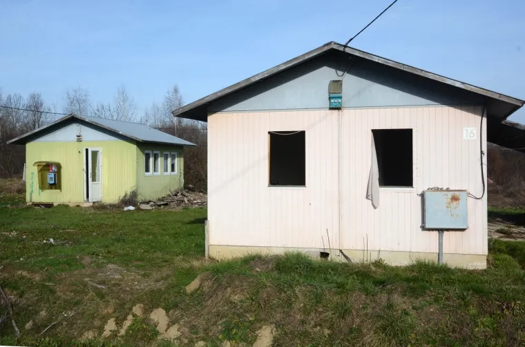 U nekadašnjem prognaničkom naselju država planira izgraditi prihvatni centar za tražitelje azila  07.12.2018., Mala Gorica - Na prostoru nekadasnjeg prognanickog naselja trebao bi se izgraditi prihvatni centar za trazitelje azila. Photo: Nikola Cutuk/PIXSELL