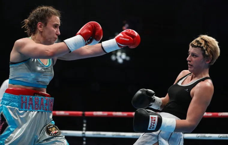 Ivana Habazin pobijedila Evu Bajić u super velter kategoriji