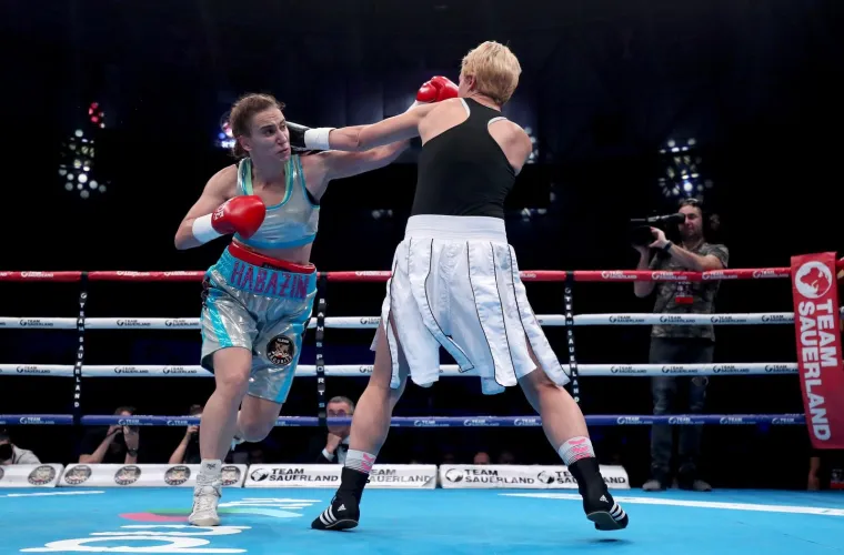 Ivana Habazin pobijedila Evu Bajić u super velter kategoriji