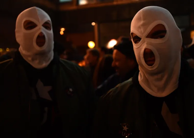 Beograd: Nakon napada, održan prosvjedni mimohod 'Stop krvavim ko&scaron;uljama'