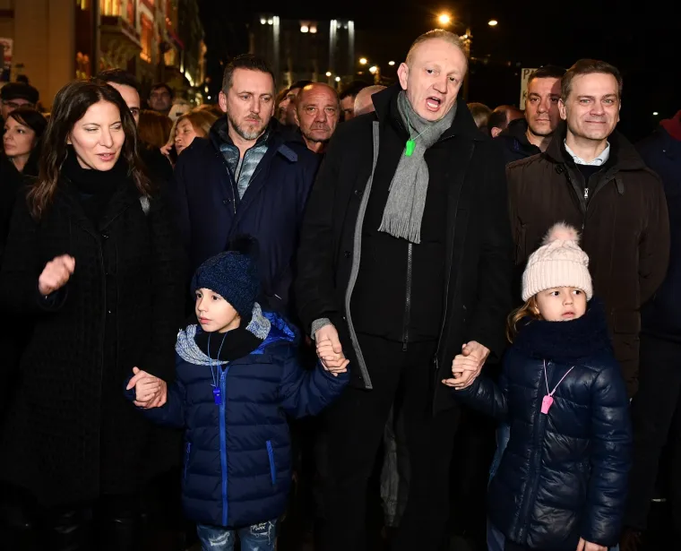 Beograd: Nakon napada, održan prosvjedni mimohod 'Stop krvavim ko&scaron;uljama'