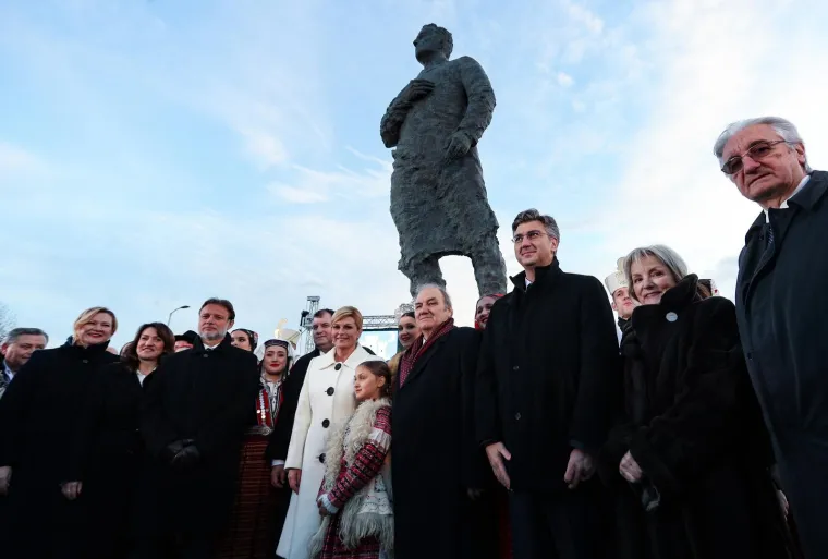 Spomenik Franji Tuđmanu