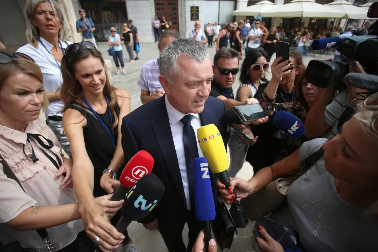 Kako smo u 2018. uni&scaron;tili brodogradnju? Propast Uljanika i 3. maja u 30-ak fotografija