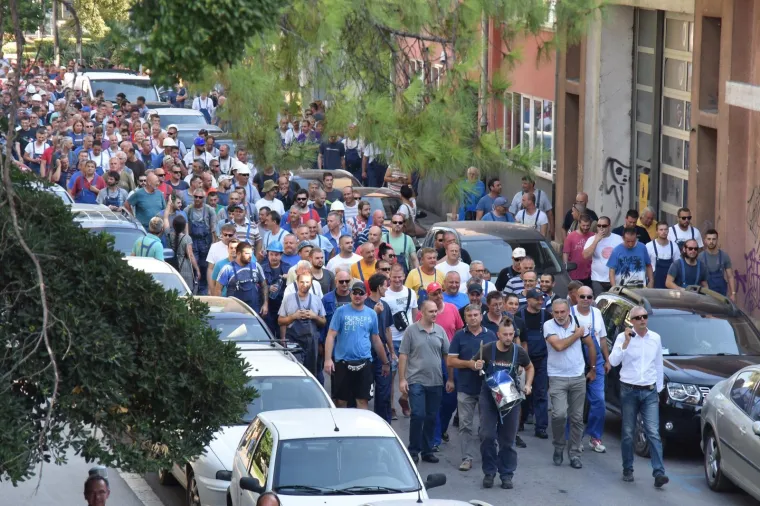 Kako smo u 2018. uni&scaron;tili brodogradnju? Propast Uljanika i 3. maja u 30-ak fotografija