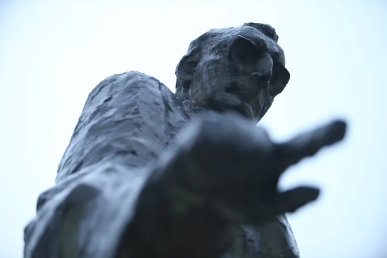 U čemu je problem? Tuđman je neprepoznatljiv, kipari ne znaju pokazati njegovo lice