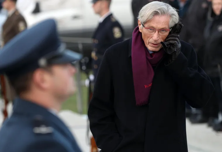 U Zagrebu otkriven spomenik Franji Tuđmanu - pogledajte tko je sve do&scaron;ao