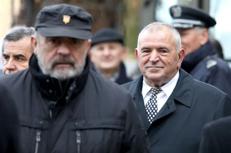 19. OBLJETNICA SMRTI PRVOG HRVATSKOG PREDSJEDNIKA: HDZ položio vijenac na Tuđmanov grob