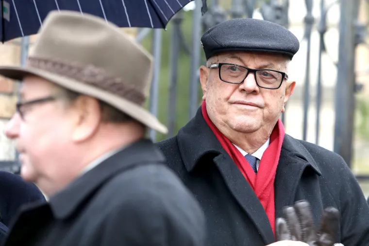 19. OBLJETNICA SMRTI PRVOG HRVATSKOG PREDSJEDNIKA: HDZ položio vijenac na Tuđmanov grob