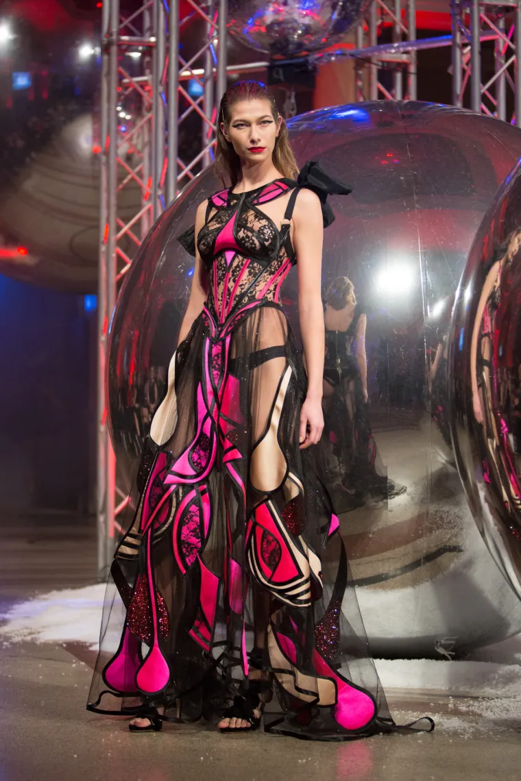 Zigman pokazao kreacije namijenjene seksi, samouvjerenim ženama - pogledajte kako je revija izgledala