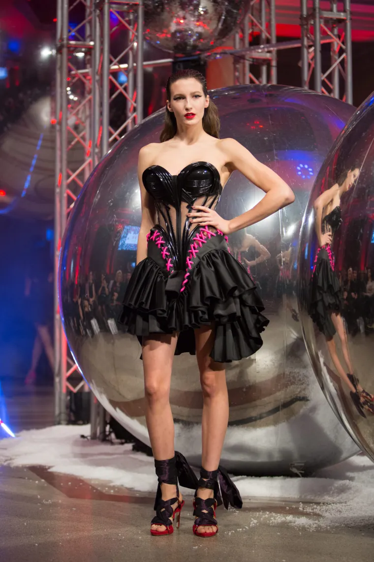 Zigman pokazao kreacije namijenjene seksi, samouvjerenim ženama - pogledajte kako je revija izgledala