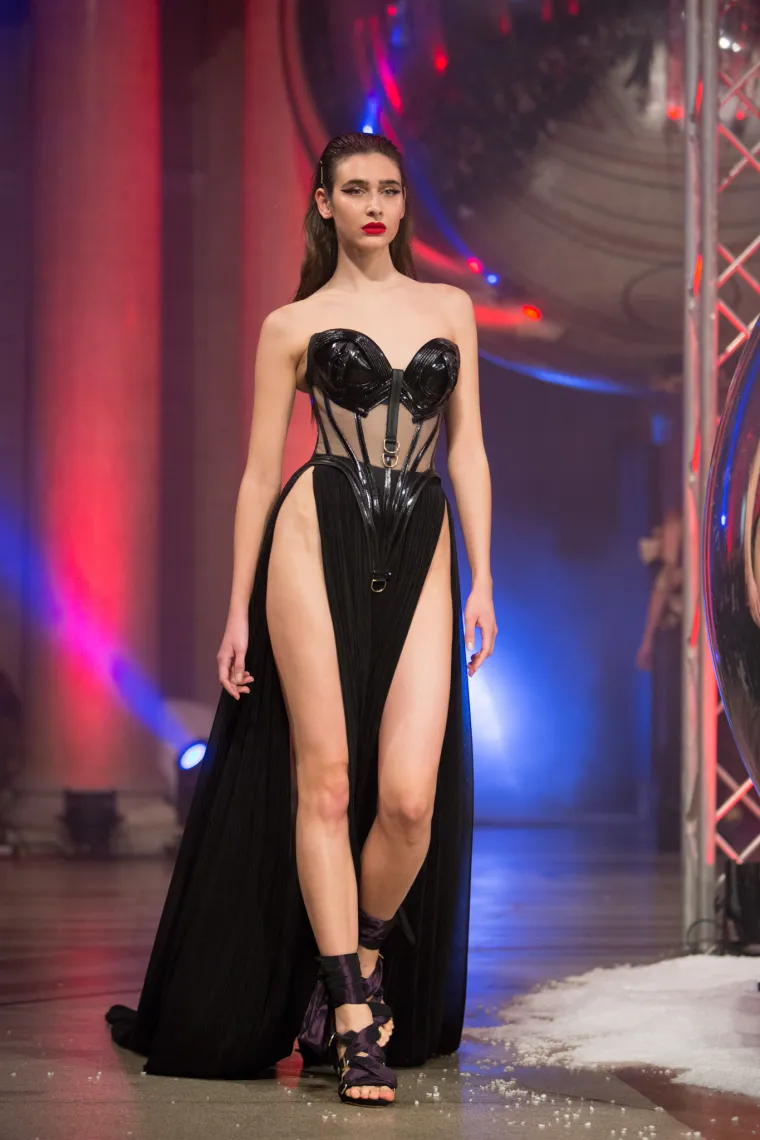 Zigman pokazao kreacije namijenjene seksi, samouvjerenim ženama - pogledajte kako je revija izgledala