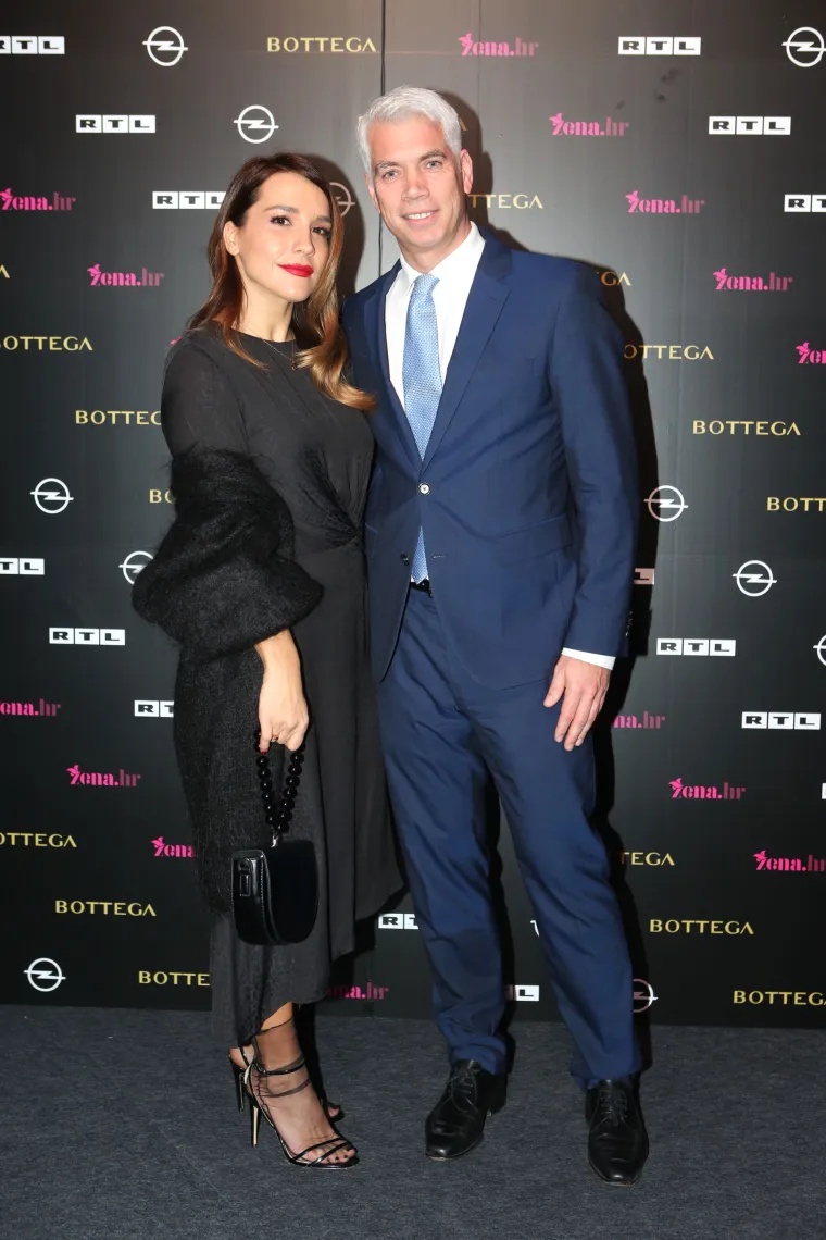 Gala večer uz Ninu Badrić i Petra Gra&scaron;u