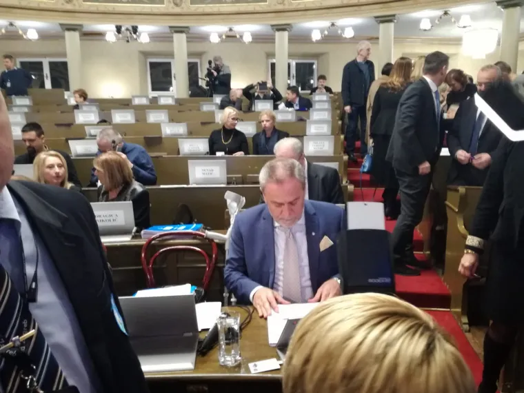 Bandić iza&scaron;ao iz bolnice i stigao na sjednicu Gradske skup&scaron;tine