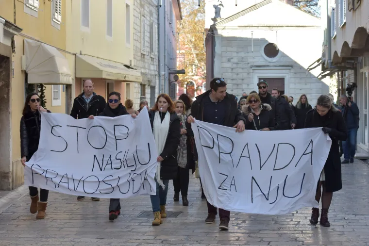 'Pravda za nju': Prosvjed protiv pu&scaron;tanja na slobodu Darka Kovačevića Daruvarca