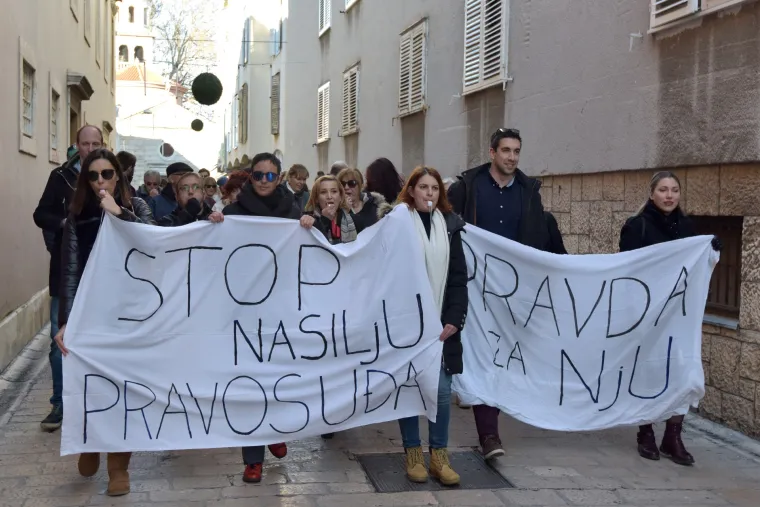 'Pravda za nju': Prosvjed protiv pu&scaron;tanja na slobodu Darka Kovačevića Daruvarca