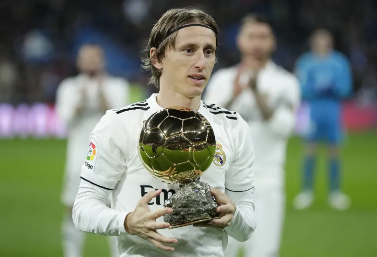 Santiago Bernabeu se naklonio najboljem igraču svijeta: Luka Modrić dobio ovacije u Madridu