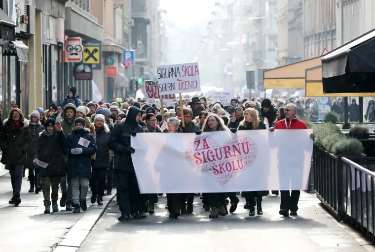 PROSVJED NASTAVNIKA U ZAGREBU: 'Za sigurne &scaron;kole'