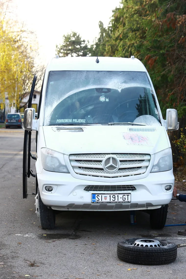 FOTO Prevozili djecu: U Zagrebu planuli kombiji &scaron;ibenskih registracija!