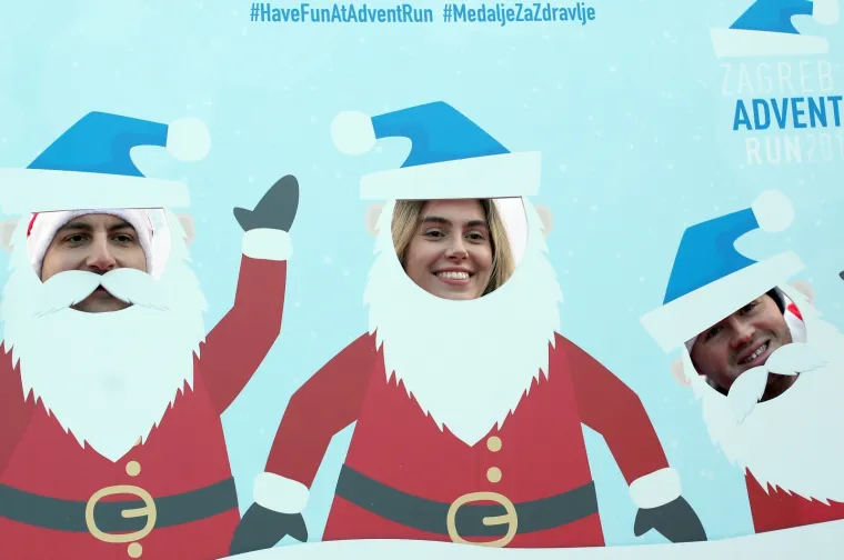 Vi&scaron;e od 2.500 kostimiranih trkača i hodača sudjelovalo u Zagreb Advent Runu