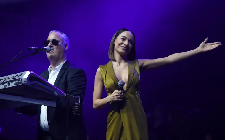 CAJKE OKUPIRALE ZAGREBAČKU ARENU: Severina se nije pojavila, a svi su gledali Karleušu