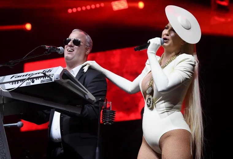 CAJKE OKUPIRALE ZAGREBAČKU ARENU: Severina se nije pojavila, a svi su gledali Karleu&scaron;u