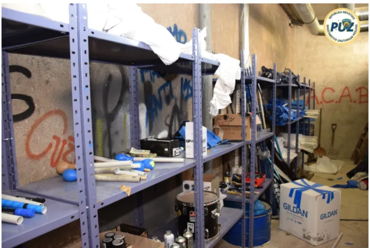 Policajci upali u prostorije BBB-a: Prona&scaron;li oružje, nacističke grafite i pirotehniku