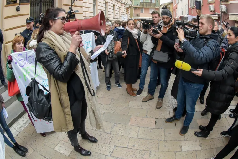 Prosvjed protiv pu&scaron;tanja Daruvarca na slobodu: 'Kad nepravda postane zakon, otpor postaje dužnost'