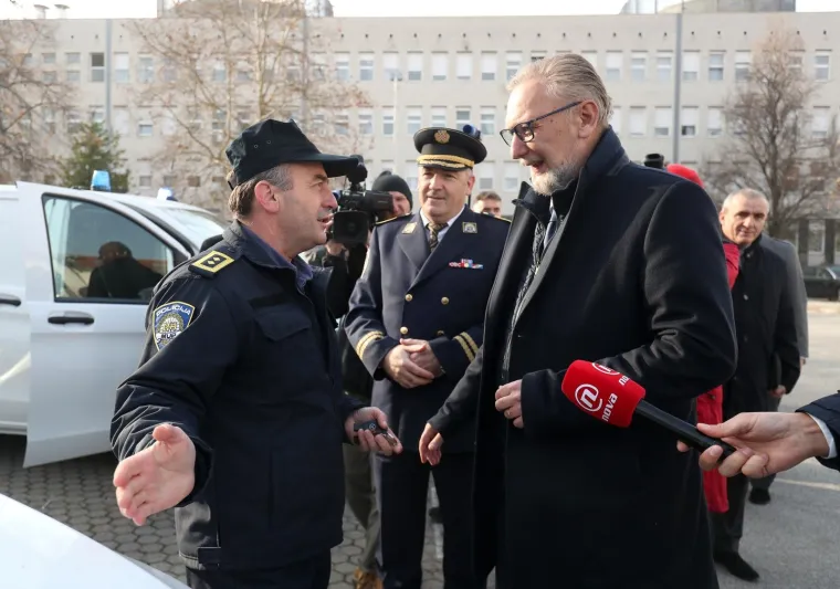 MUP-u 10 kombi vozila s forenzičnom opremom