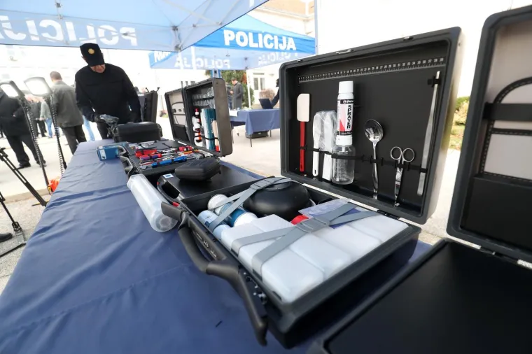 MUP-u 10 kombi vozila s forenzičnom opremom