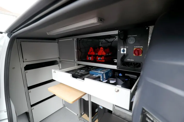 MUP-u 10 kombi vozila s forenzičnom opremom