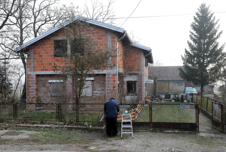 Tragedija u Sesvetama: U požaru kuće poginula žena