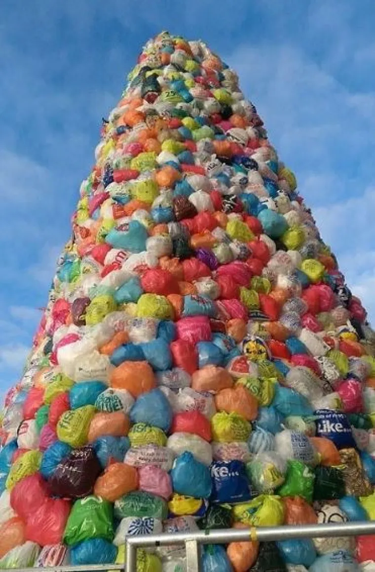 Nismo Grinčevi, ali &scaron;to je ovo? Internet je odabrao TOP 15 najružnijih božićnih jelki