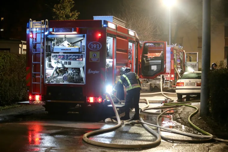 Požar u Zagrebu: Izgorjela montažna kuća mlade obitelji s dvoje djece
