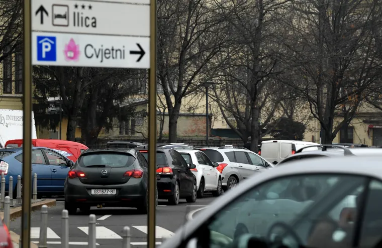 FOTO Počelo je! Velike prometne gužve u centru Zagreba