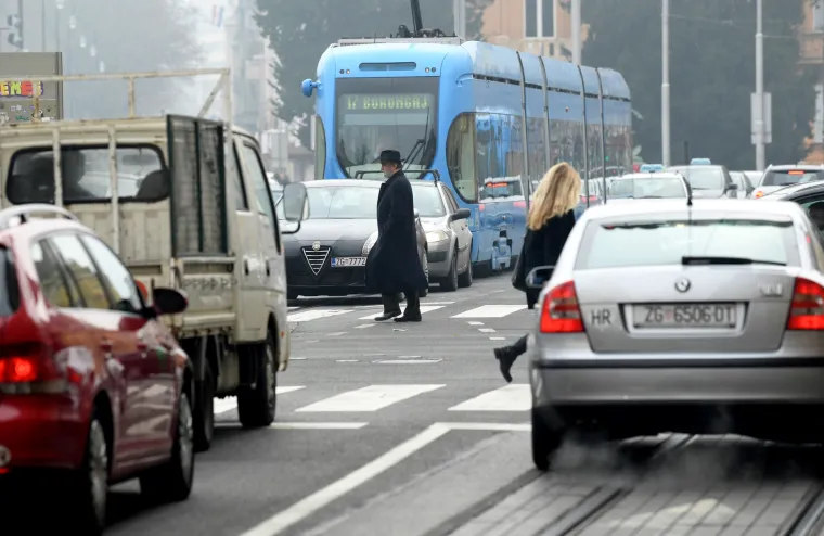 FOTO Počelo je! Velike prometne gužve u centru Zagreba