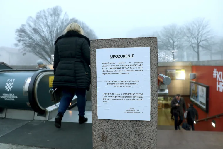 FOTO Pokretne stube Importanne centra konačno u funkciji: Građane dočekalo upozorenje!