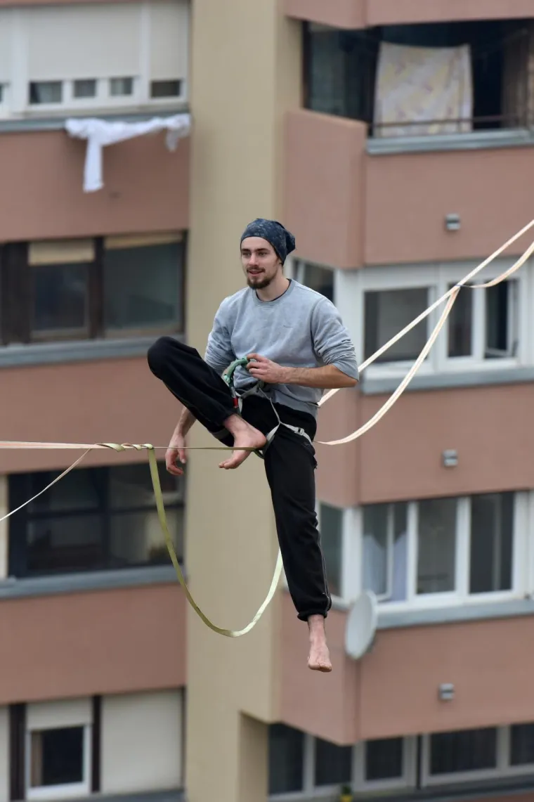 Pulom su pro&scaron;etali neustra&scaron;ivi "nebeski hodači"