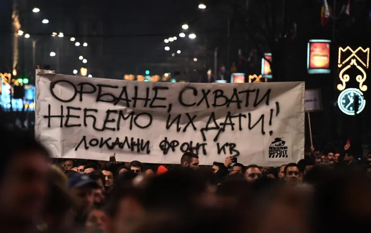 'Počelo je': Vi&scaron;e od trideset tisuća Beograđana na prosvjedu protiv nasilja