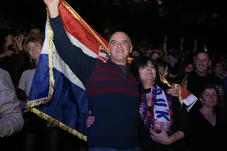 MIŠO KOVAČ RASPAMETIO 12.000 OBOŽAVATELJA: U prepunoj Spaladium Areni održao koncert za pamćenje