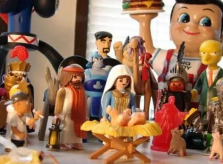 Yoda umjesto Isuseka, Batman umjesto Josipa: 22 urnebesnih jaslica koje su sve samo ne tradicionalne!