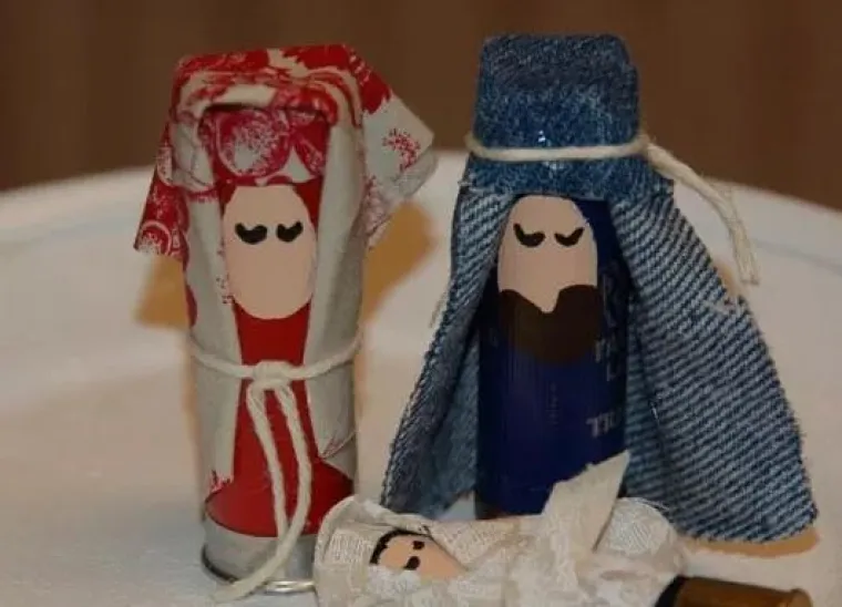 Yoda umjesto Isuseka, Batman umjesto Josipa: 22 urnebesnih jaslica koje su sve samo ne tradicionalne!