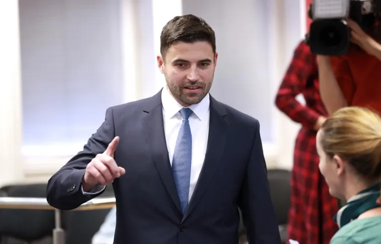 Godina transformacija hrvatskih političara: Neki su se 'stesali' i odu&scaron;evili, a nekima promjena i nije 'upalila'