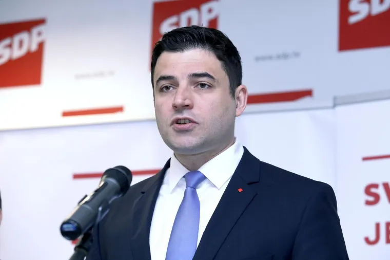 Godina transformacija hrvatskih političara: Neki su se 'stesali' i odu&scaron;evili, a nekima promjena i nije 'upalila'