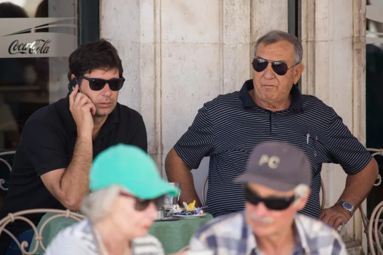 09.10.2014., Gradska kavana, Dubrovnik - Bivsi trener Hajduka i izbornik hrvatske reprezentacije 1992. godine Stanko Poklepovic na kavi s Goranom Vucevicem.
Photo: Grgo Jelavic/PIXSELL