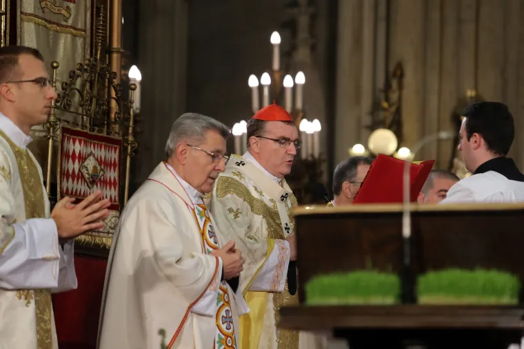 BOZANIĆ PREDVODIO MISU U KATEDRALI ZA BOŽIĆ: Stigli Plenković, Jandroković i drugi političari