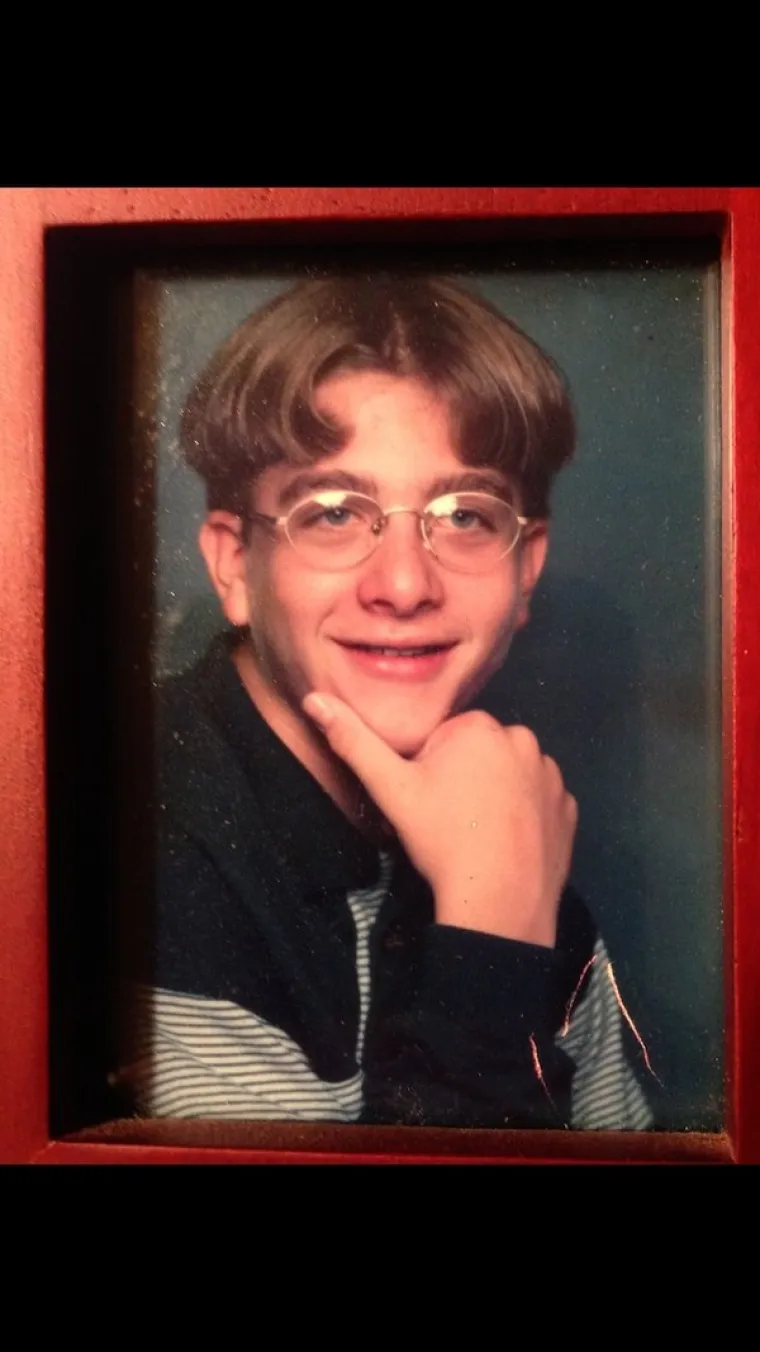 SVI IMAMO NEKU FAZU KOJU ŽELIMO ZABORAVITI, ONI IMAJU ISTO TO PUTA DVA: Ono kada te mama &scaron;i&scaron;ala na lonac, a ti si mislio da si kul